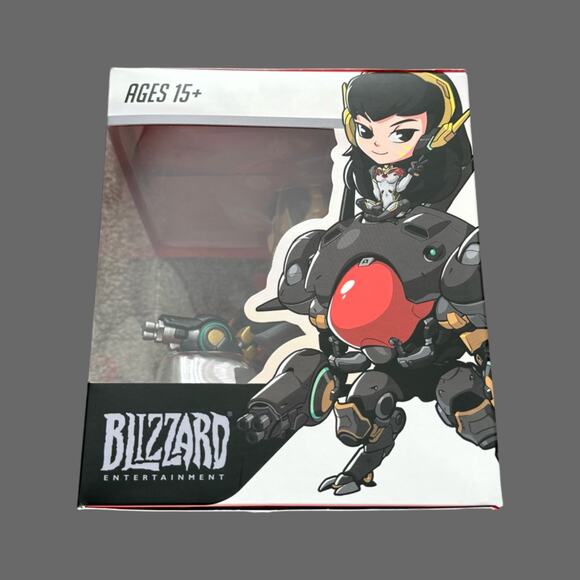 U.C.C. Distributing Overwatch D.VA Carbon Fiber with Meka Figurine NWT - Picture 2 of 8